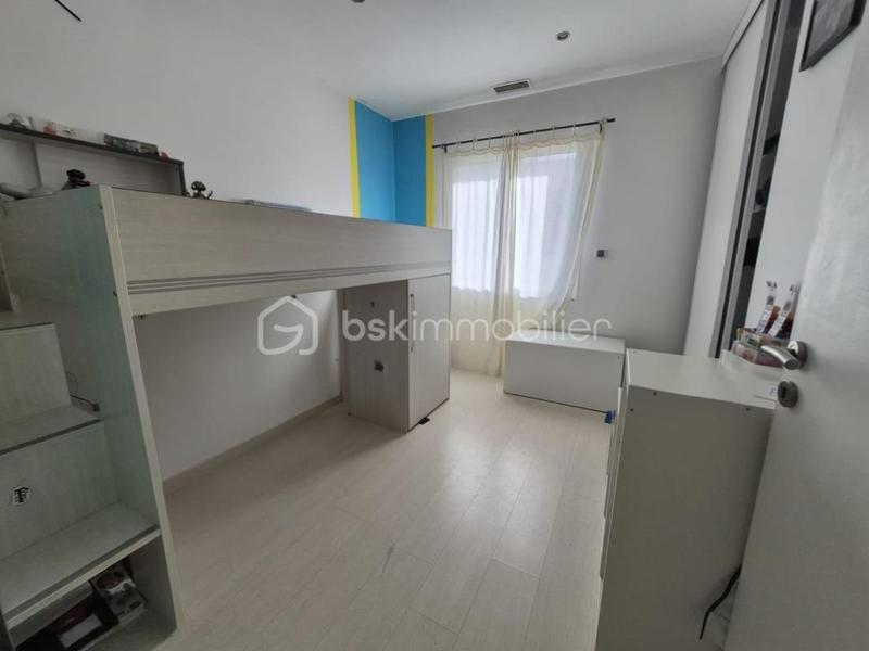 Villa - 104 m² - 4 pièces