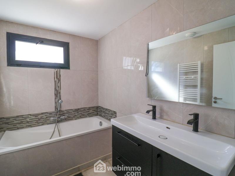 Villa - 141 m² - 5 pièces