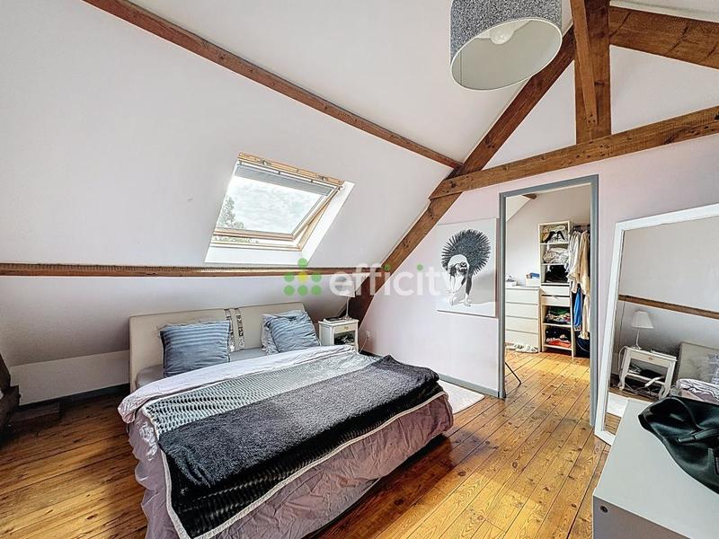 Corps de ferme - 210 m² - 5 pièces