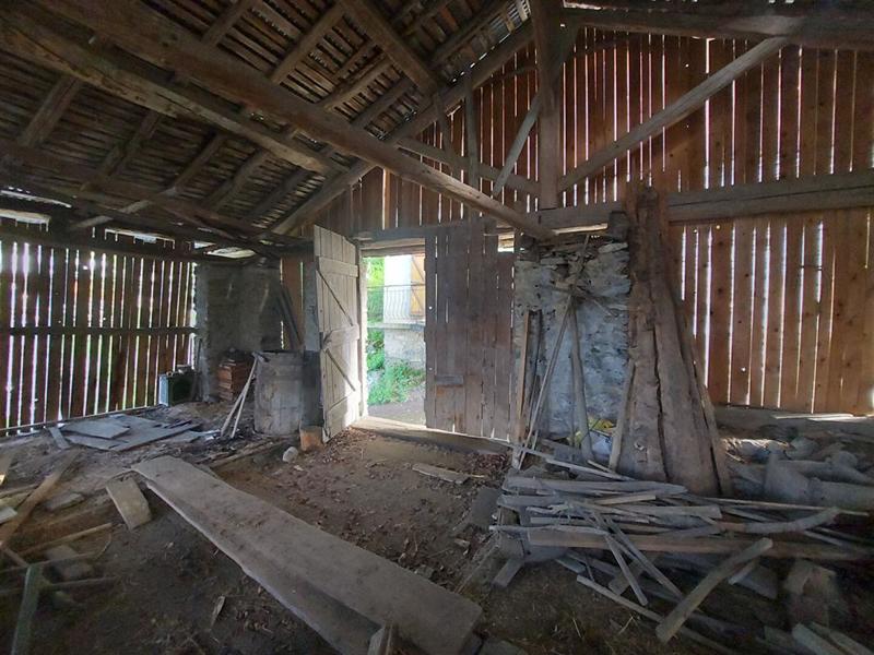 Grange - 159 m² - 2 pièces