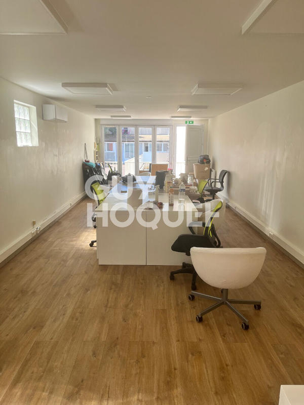 Local commercial - 60 m² - 1 pièce