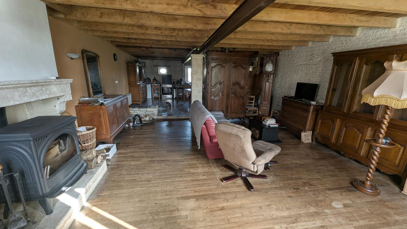 Maison - 149 m² - 8 pièces