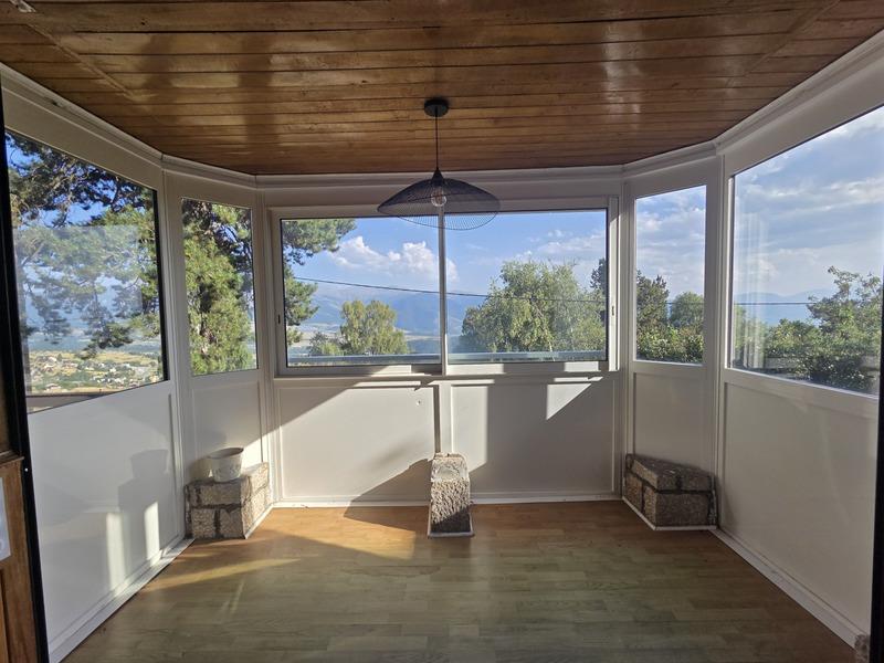 Maison - 180 m² - 8 pièces