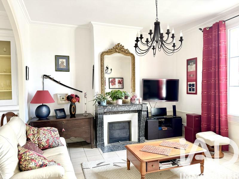 Maison de ville - 184 m² - 9 pièces