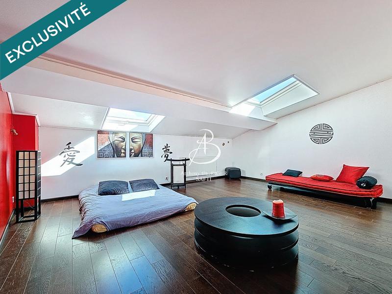 Maison - 280 m² - 12 pièces