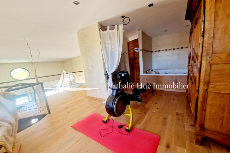 Villa - 205 m² - 5 pièces