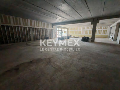 Local commercial - 279 m²