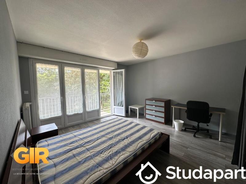 Chambre - 9 m² - 1 pièce