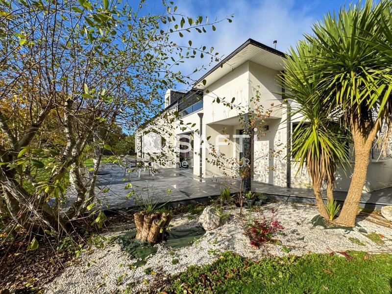 Maison - 169 m² - 6 pièces