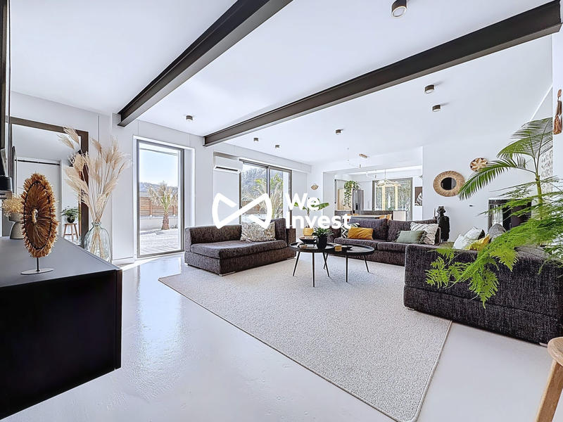 Maison - 180 m² - 6 pièces