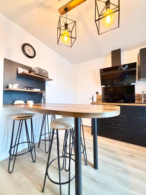 Maison - 210 m² - 7 pièces