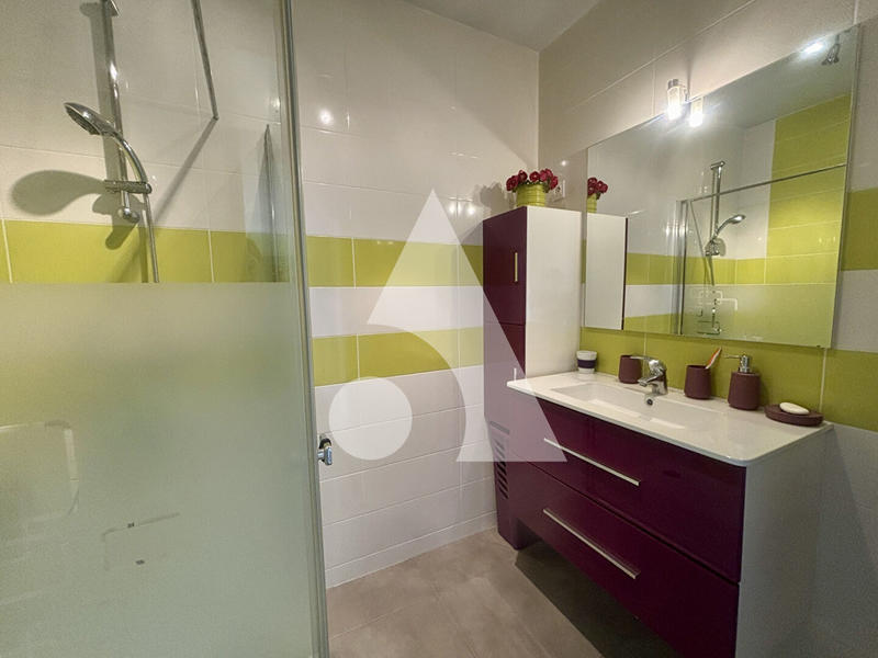 Maison - 87 m² - 5 pièces