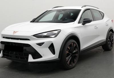 Cupra Formentor Vz 272 Hybride Rechargeable / Matrix Led Attache Remorque Regulateur de Distance Sennheiser Coffre Elec Sieges