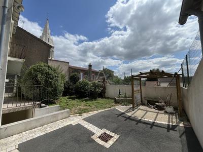 Maison - 195 m² - 7 pièces