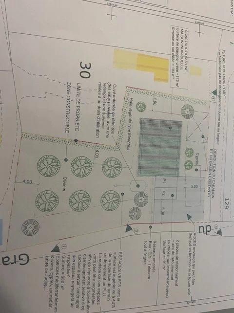 Terrain constructible - 887 m²