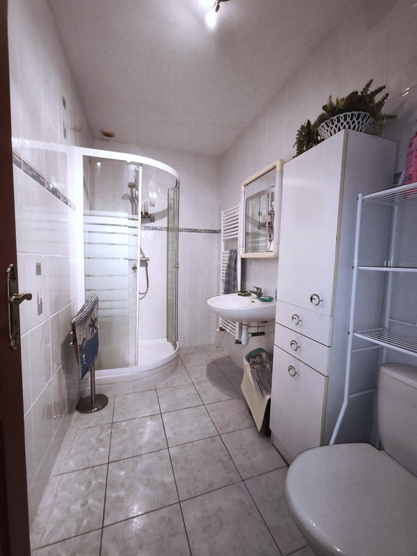 Maison - 200 m² - 7 pièces