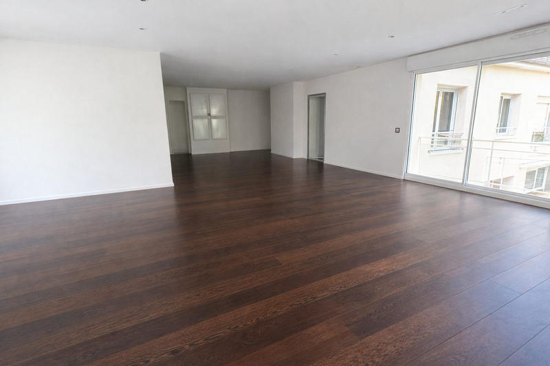 Appartement - 205 m² - 6 pièces