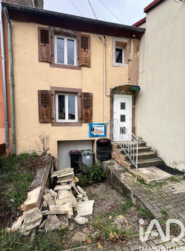 Maison - 96 m² - 6 pièces