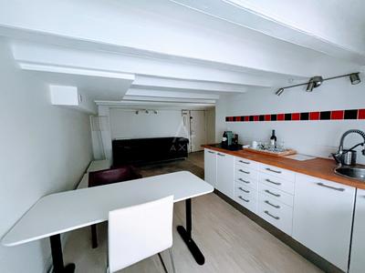 Bureau - 30 m² - 2 pièces