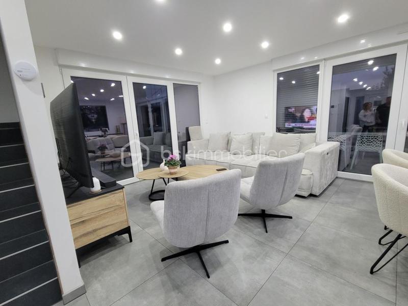 Maison - 110 m² - 5 pièces