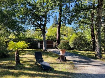 Maison - 185 m² - 7 pièces