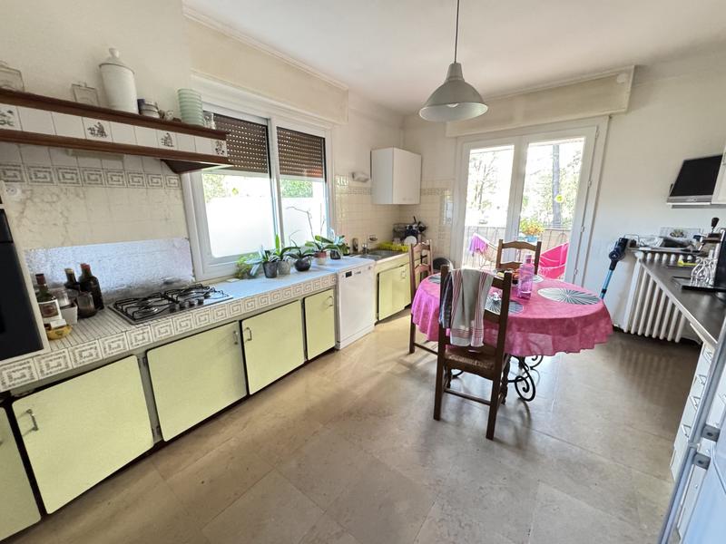 Maison - 176 m² - 7 pièces