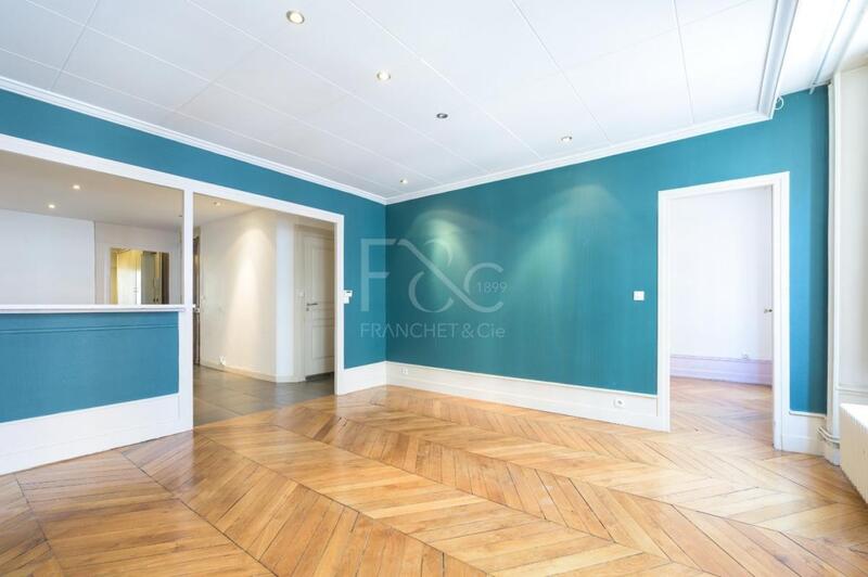 Appartement - 117 m² - 4 pièces