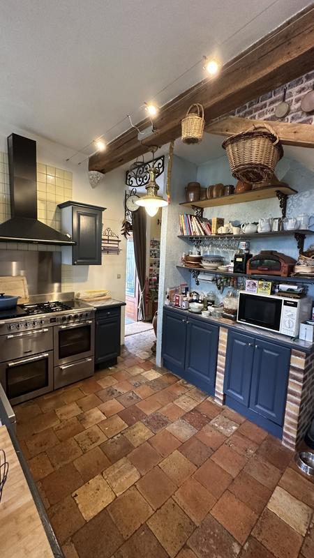 Maison - 185 m² - 8 pièces