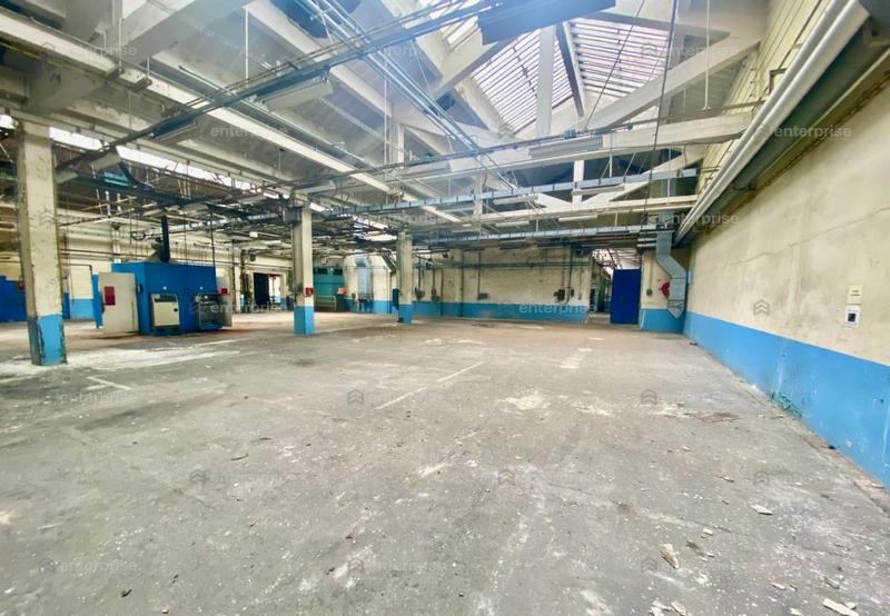 Local d'activité / Entrepôt - 25 000 m²