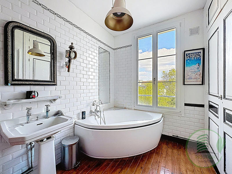 Maison - 150 m² - 7 pièces