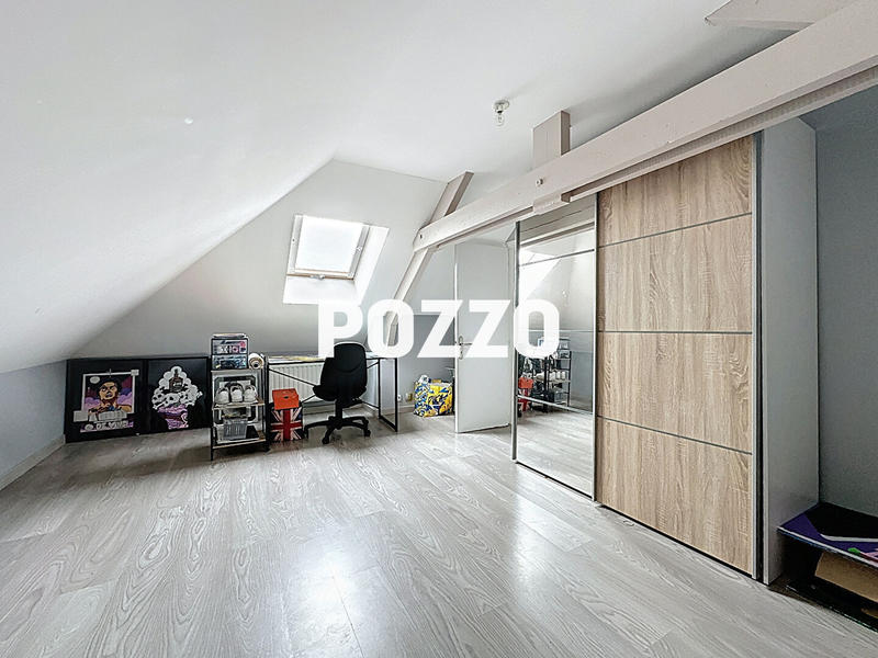 Local commercial - 155 m² - 7 pièces