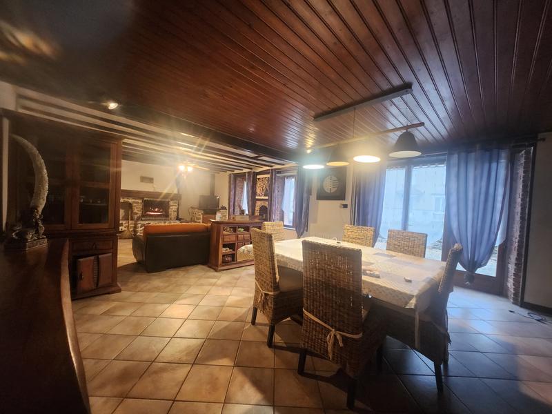 Maison - 170 m² - 7 pièces