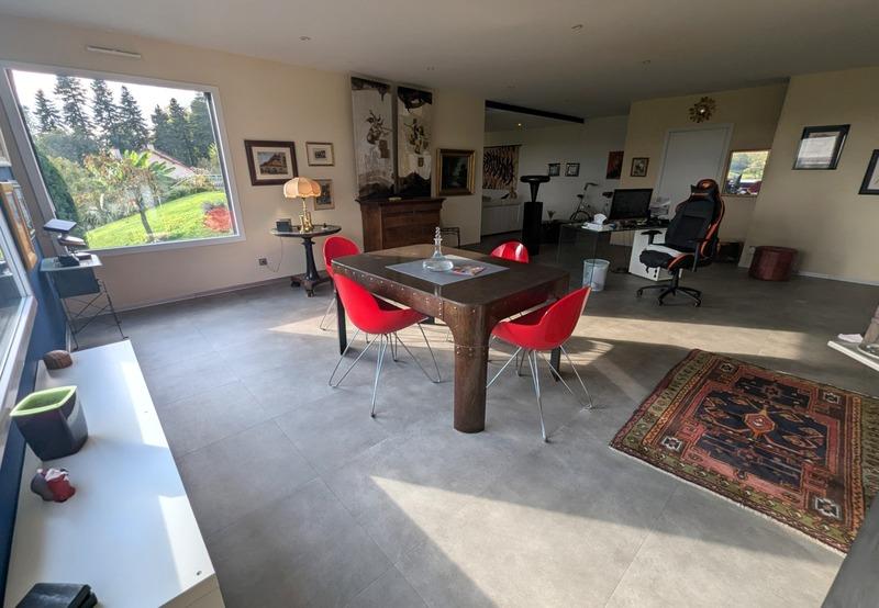 Maison - 200 m² - 7 pièces