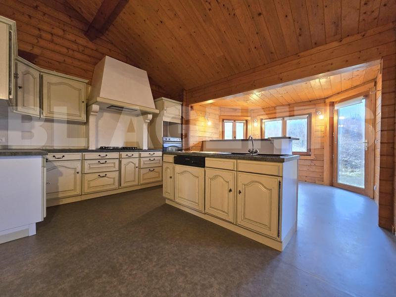 Maison - 155 m² - 6 pièces