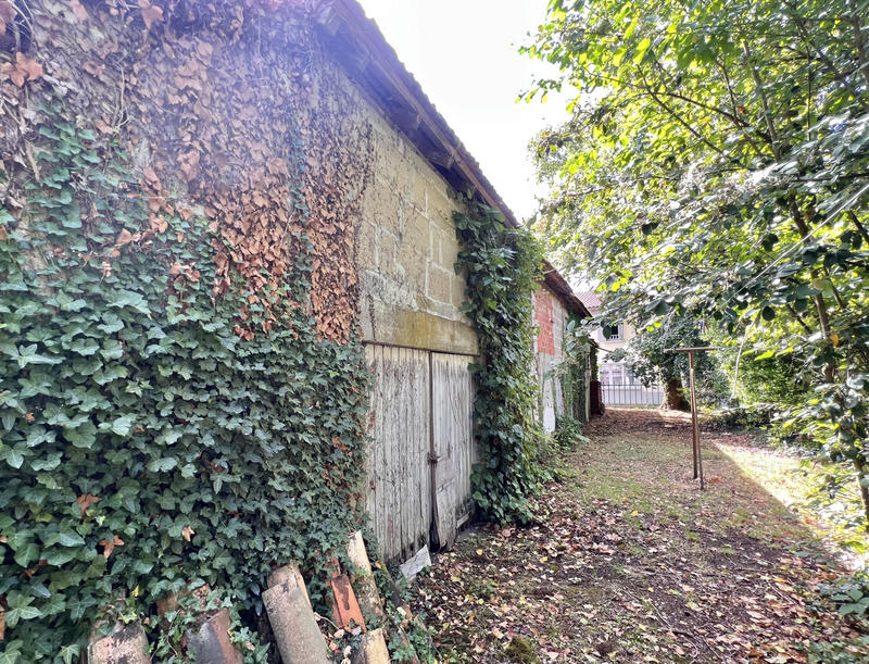 Maison de village - 240 m² - 8 pièces