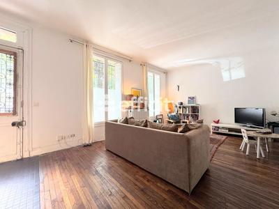 Maison de ville - 100 m² - 5 pièces