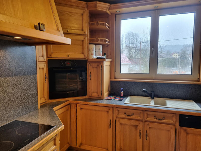 Maison - 106 m² - 6 pièces