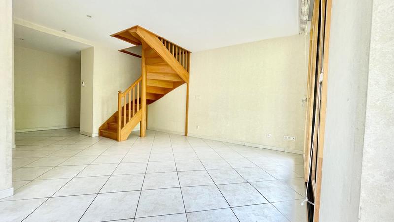 Appartement - 99 m² - 5 pièces