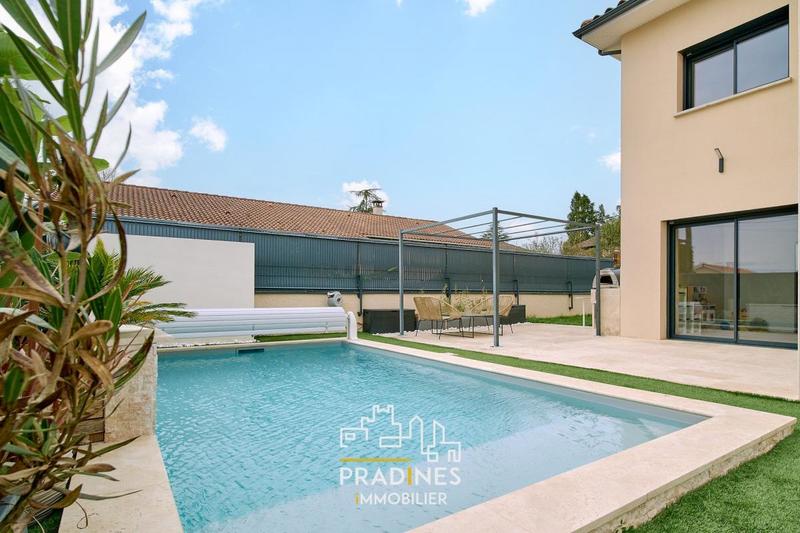 Maison - 120 m² - 5 pièces