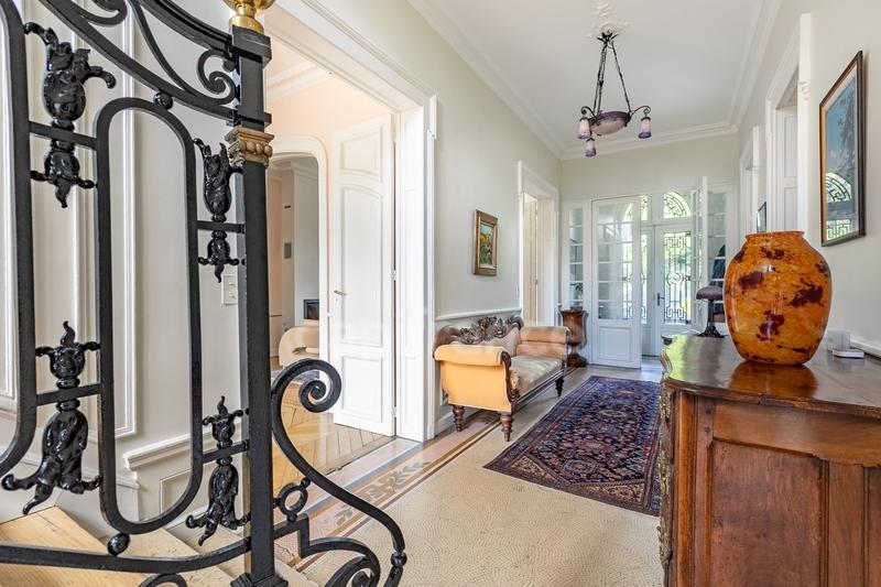 Maison bourgeoise - 396 m² - 12 pièces