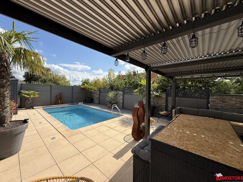 Maison - 91 m² - 5 pièces