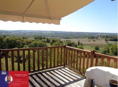 Maison traditionnelle - 135 m² - 6 pièces