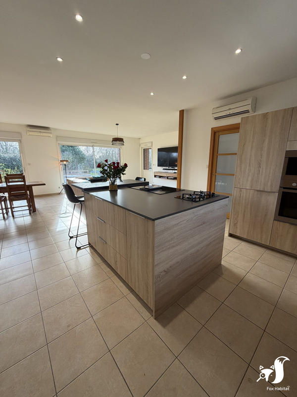 Maison - 127 m² - 6 pièces