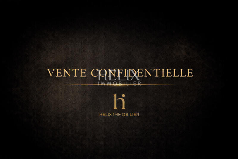 Maison - 300 m² - 10 pièces