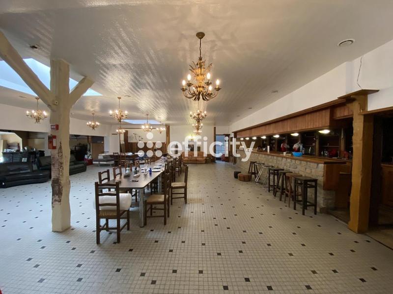 Bureau - 899 m² - 15 pièces