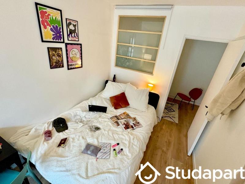 Chambre - 12 m² - 1 pièce