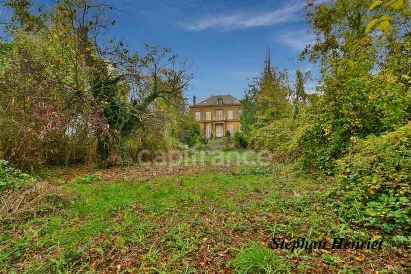 Maison de maîtres - 388 m² - 9 pièces