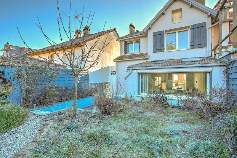 Maison - 85 m² - 5 pièces