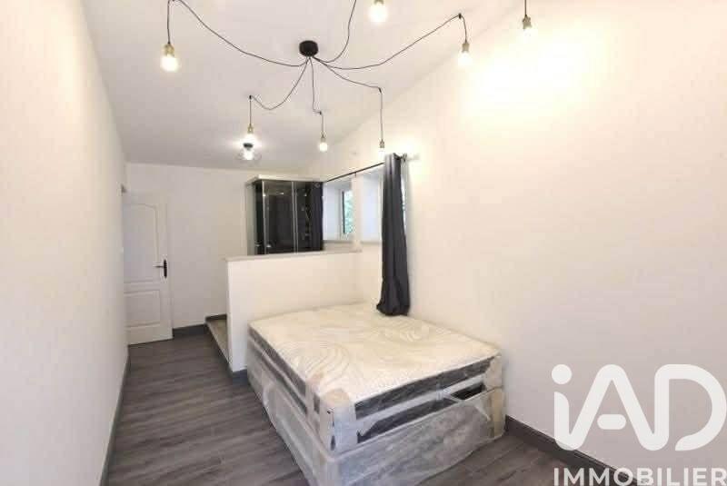 Maison - 380 m² - 8 pièces