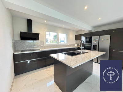 Villa - 140 m² - 5 pièces